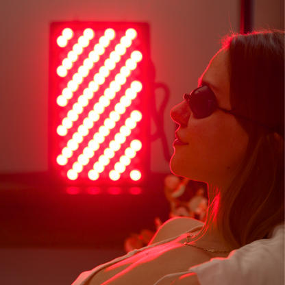 panou wellness cu lumina rosie pentru piele si recuperare